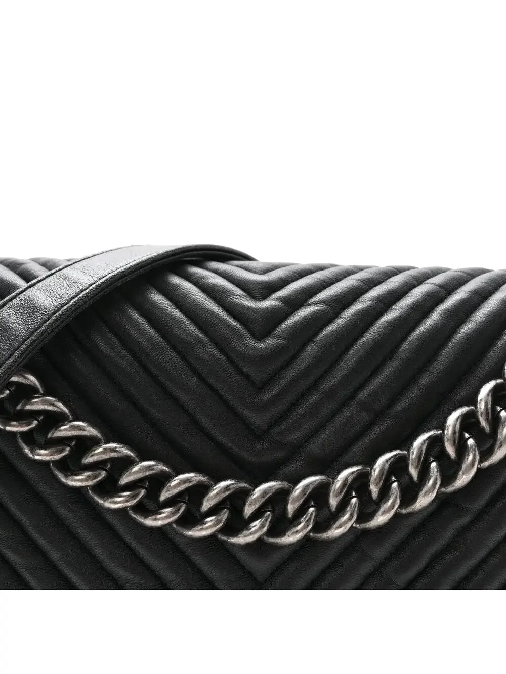 Chanel Wrinkled Lambskin Chevron #334339C21B